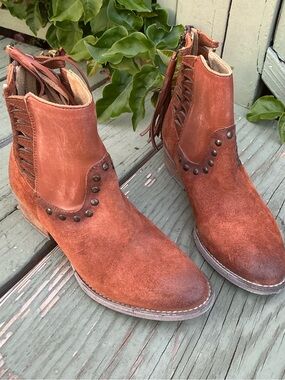 Circle G Rustic Leather Studded  Fringe Western Distressed Booties ByCorral